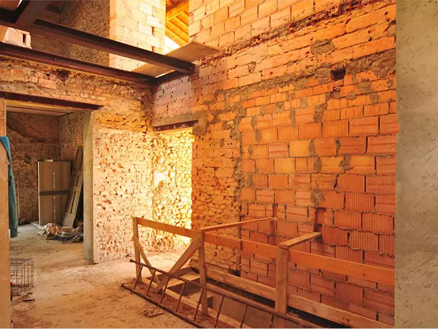 Immagine 4 di Casa indipendente in vendita  a Lastra A Signa