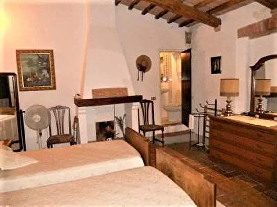 Immagine 18 di Porzione di casa in vendita  a Montespertoli