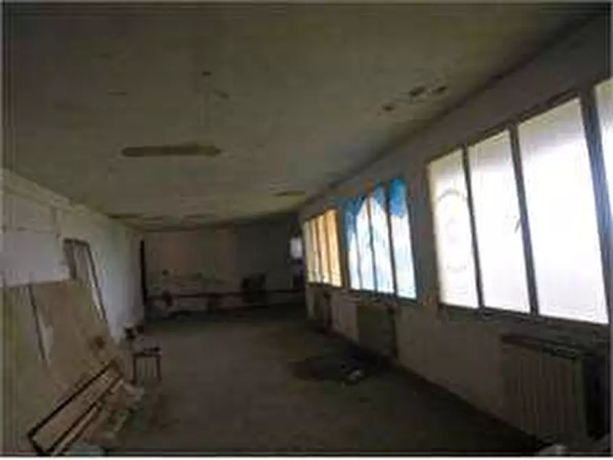 Immagine 6 di Laboratorio in vendita  a Montespertoli