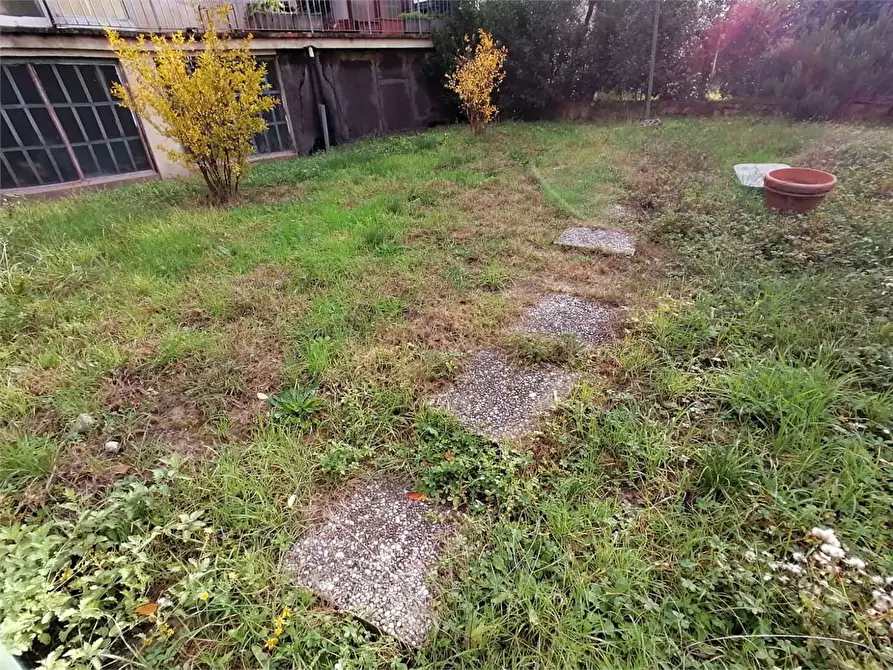 Immagine 25 di Appartamento in vendita  a Montespertoli