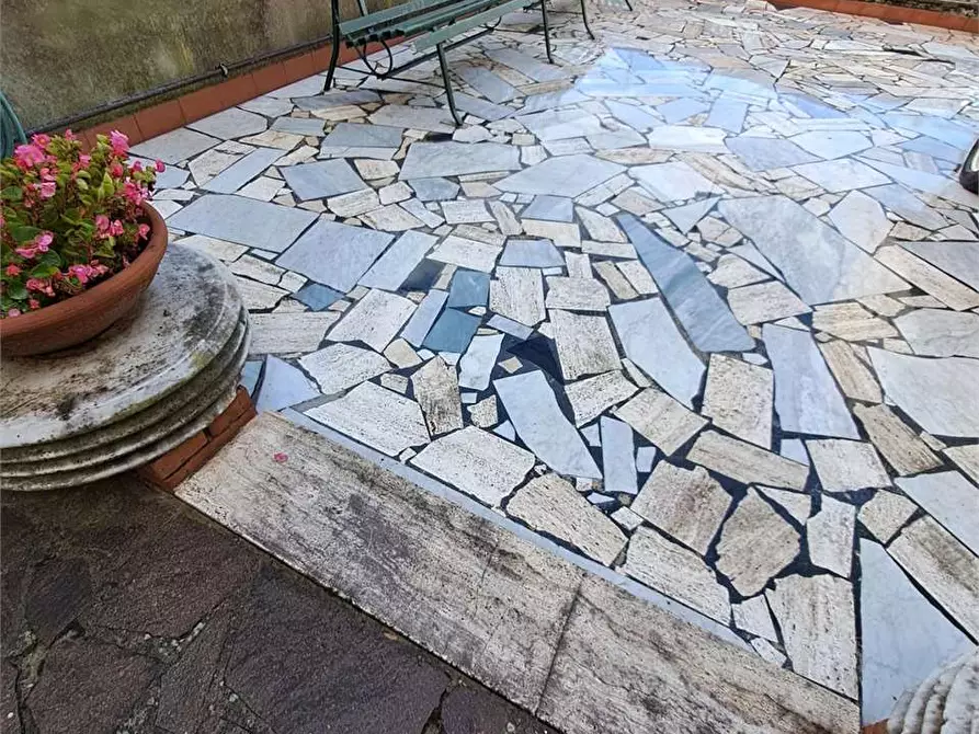 Immagine 27 di Villa in vendita  a Vinci