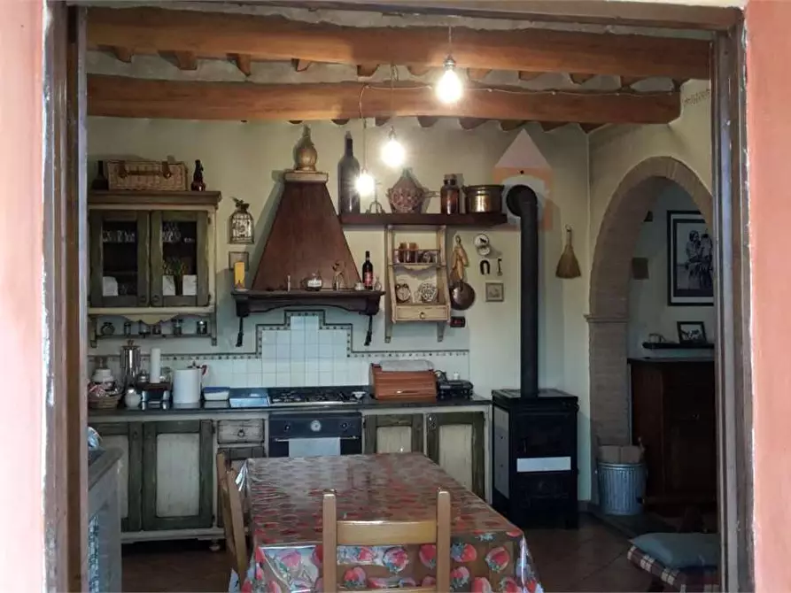 Immagine 24 di Casa colonica in vendita  a Montopoli In Val D'arno