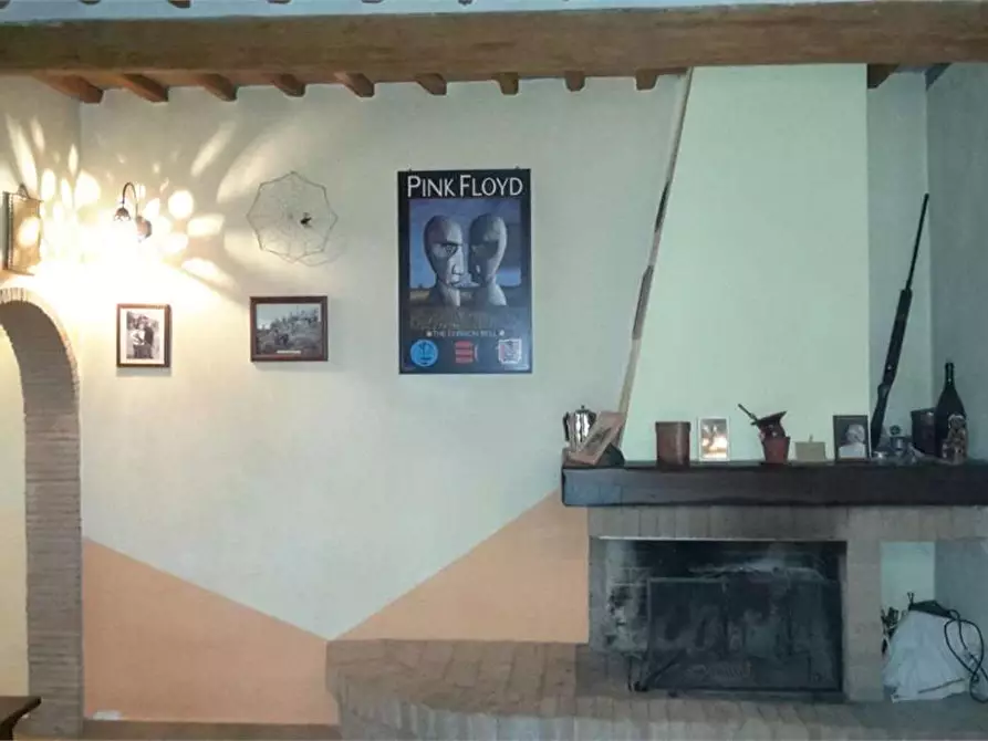 Immagine 3 di Casa colonica in vendita  a Montopoli In Val D'arno