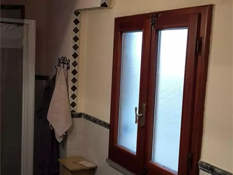 Immagine 10 di Casa colonica in vendita  a Montopoli In Val D'arno