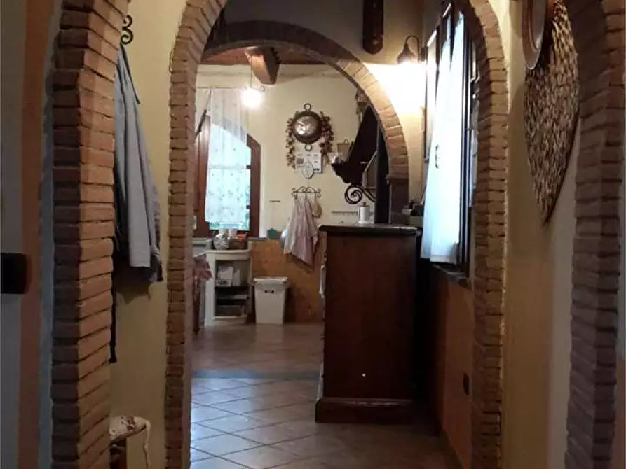 Immagine 8 di Casa colonica in vendita  a Montopoli In Val D'arno
