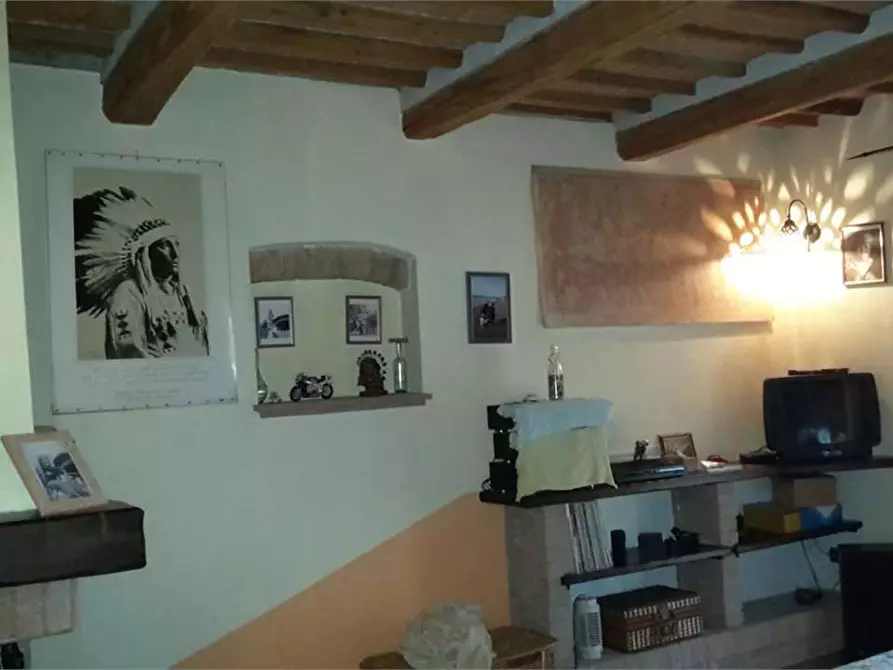 Immagine 4 di Casa colonica in vendita  a Montopoli In Val D'arno