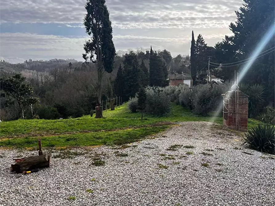 Immagine 19 di Casa colonica in vendita  a Montopoli In Val D'arno