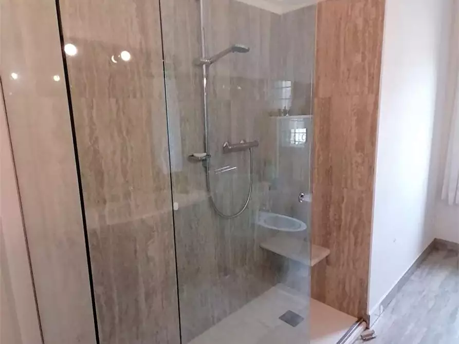 Immagine 7 di Mansarda in vendita  a San Casciano In Val Di Pesa