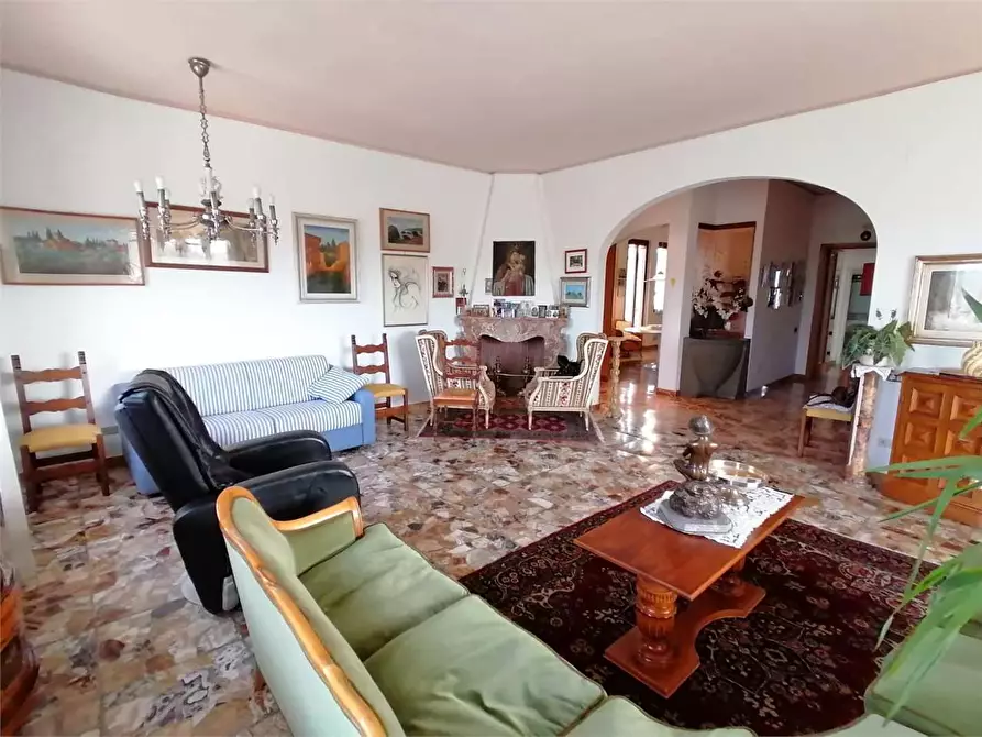 Immagine 17 di Mansarda in vendita  a San Casciano In Val Di Pesa