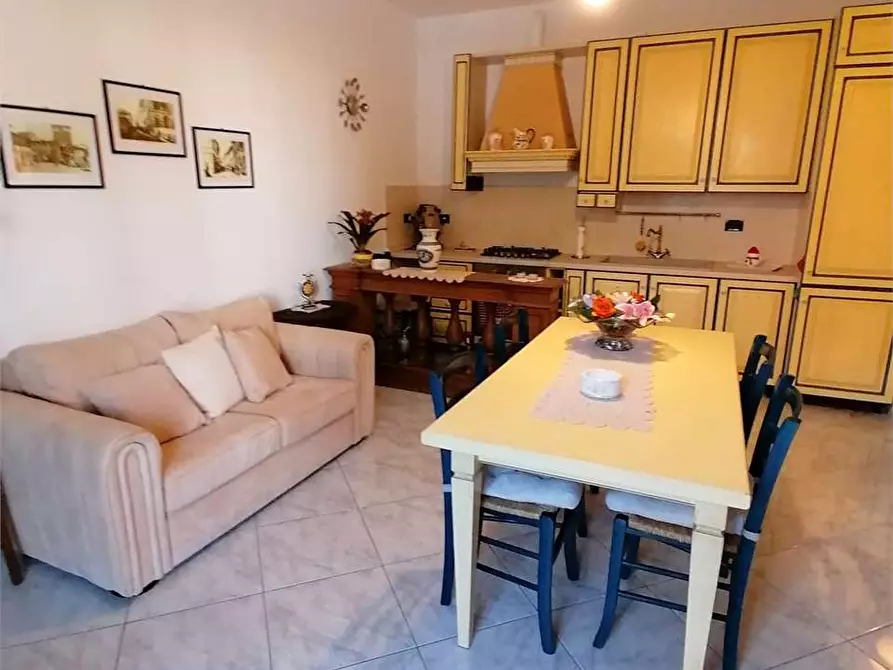 Immagine 19 di Casa indipendente in vendita  a Lastra A Signa