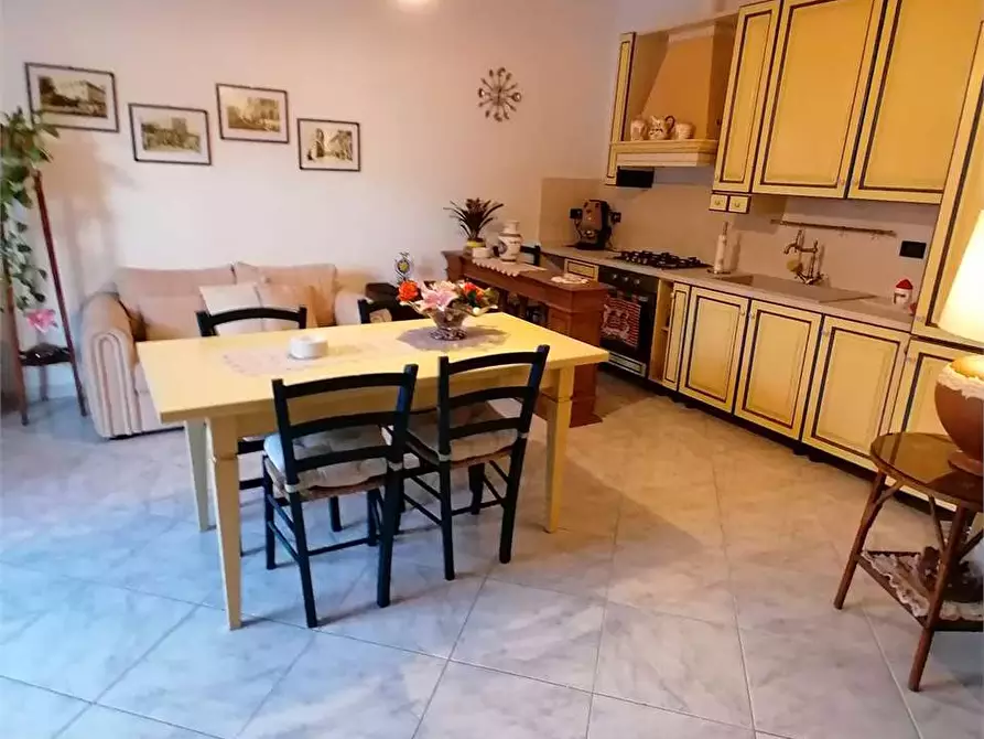 Immagine 4 di Casa indipendente in vendita  a Lastra A Signa