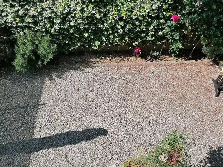 Immagine 35 di Casa indipendente in vendita  a Lastra A Signa