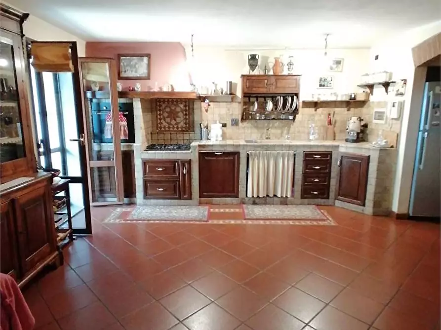 Immagine 3 di Casa indipendente in vendita  a Lastra A Signa