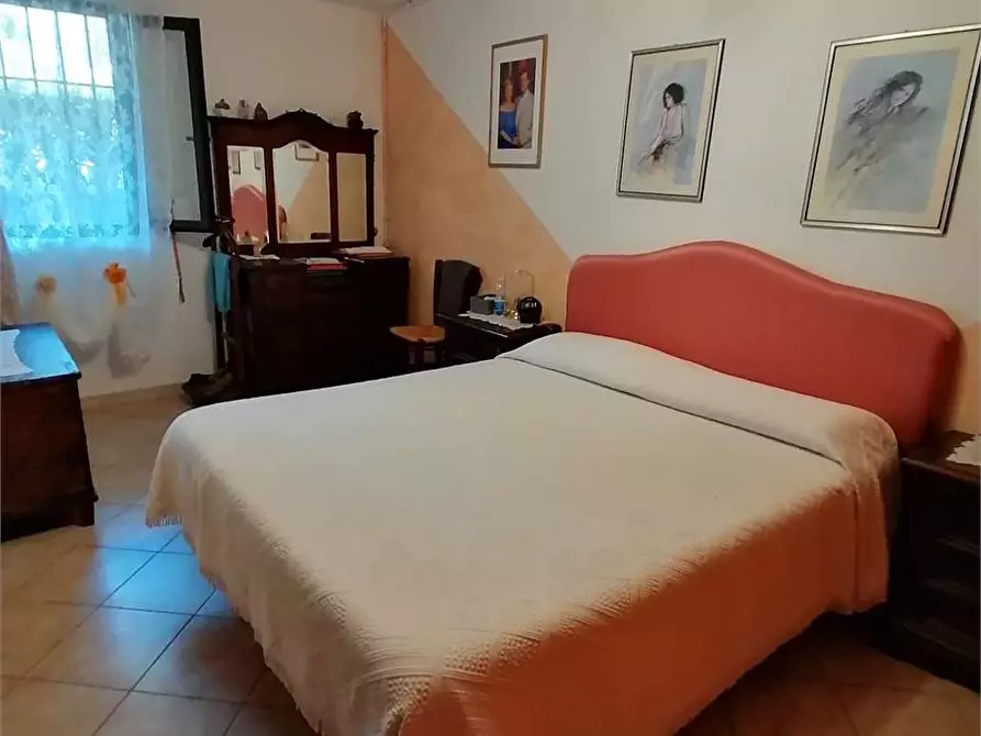 Immagine 11 di Casa indipendente in vendita  a Lastra A Signa