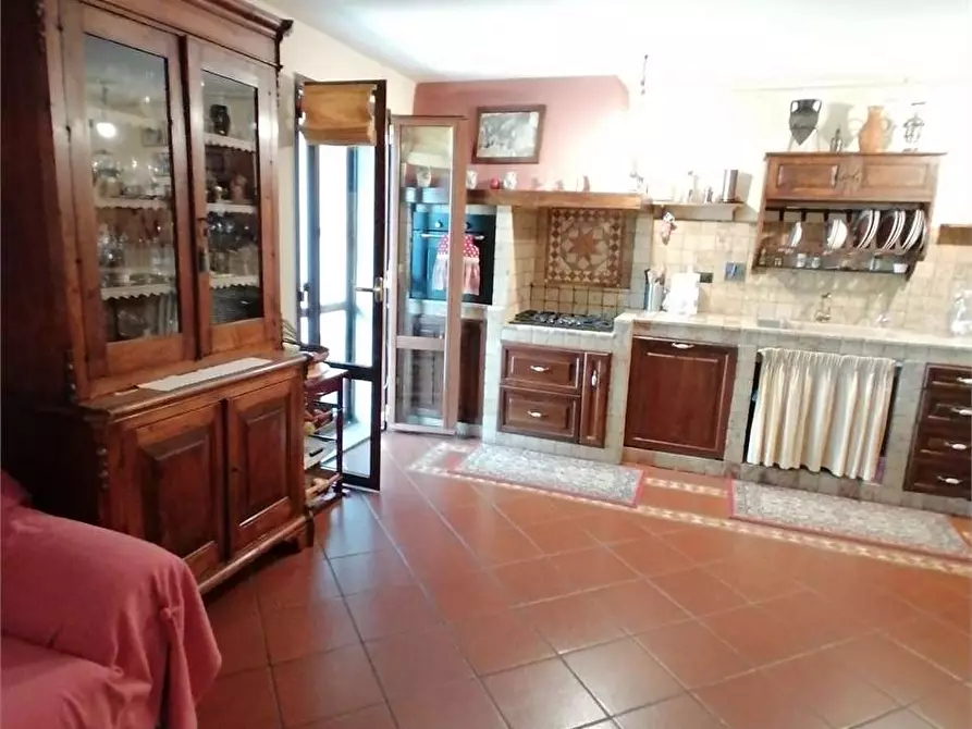 Immagine 23 di Casa indipendente in vendita  a Lastra A Signa