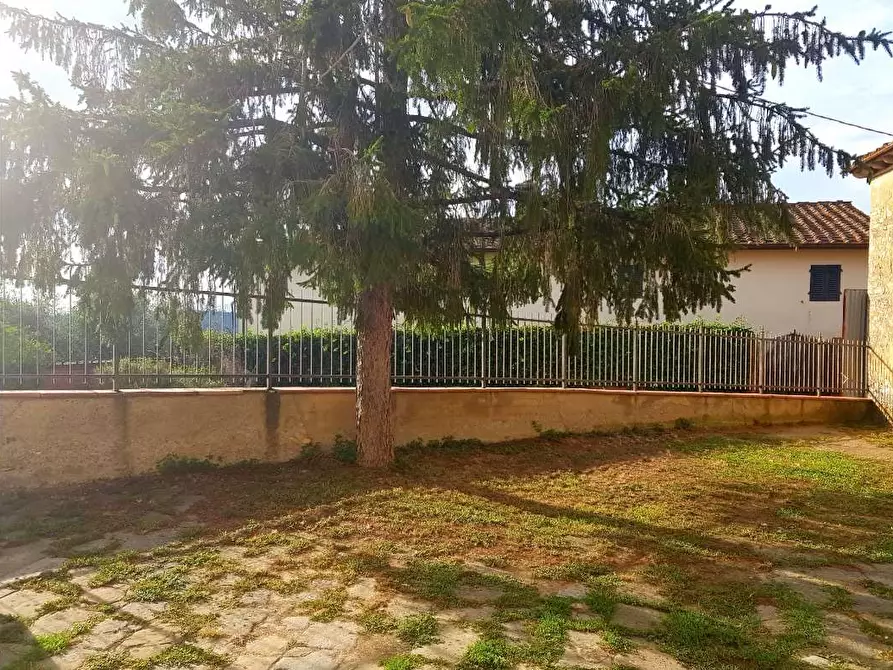 Immagine 1 di Casa colonica in vendita  a Montespertoli