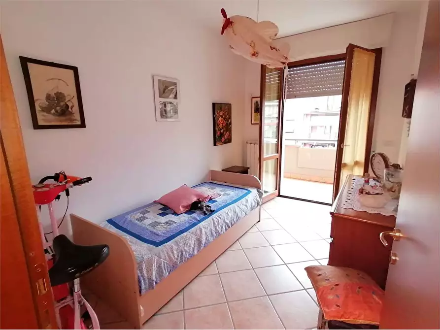 Immagine 4 di Appartamento in vendita  a Lastra A Signa