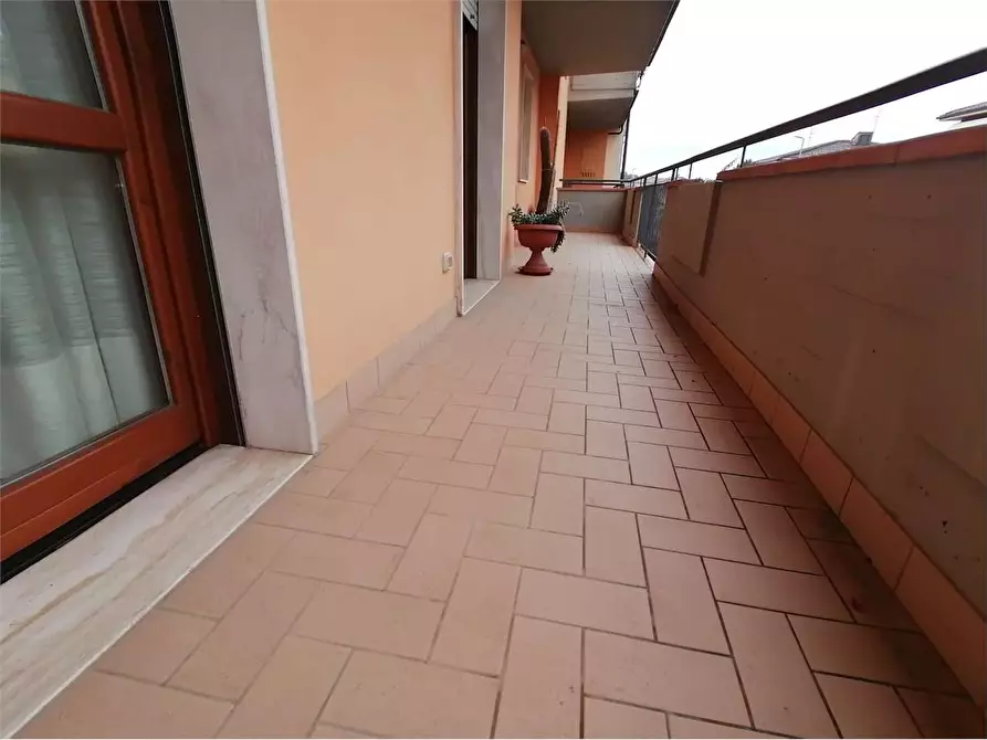 Immagine 16 di Appartamento in vendita  a Lastra A Signa