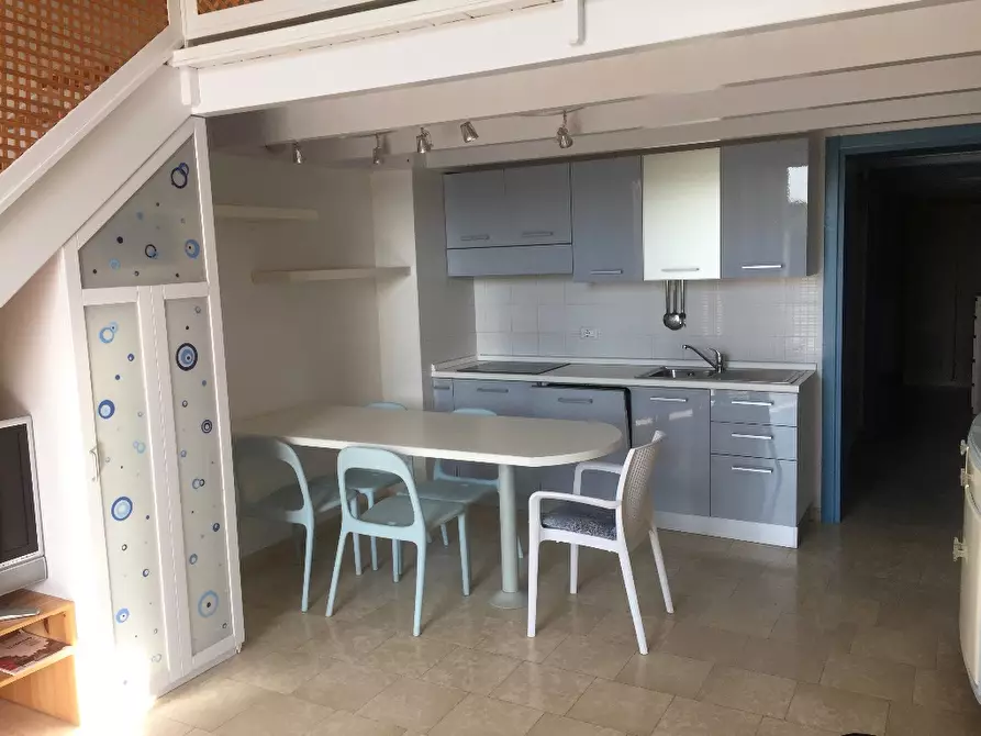 Immagine 5 di Appartamento in affitto  a Pisa