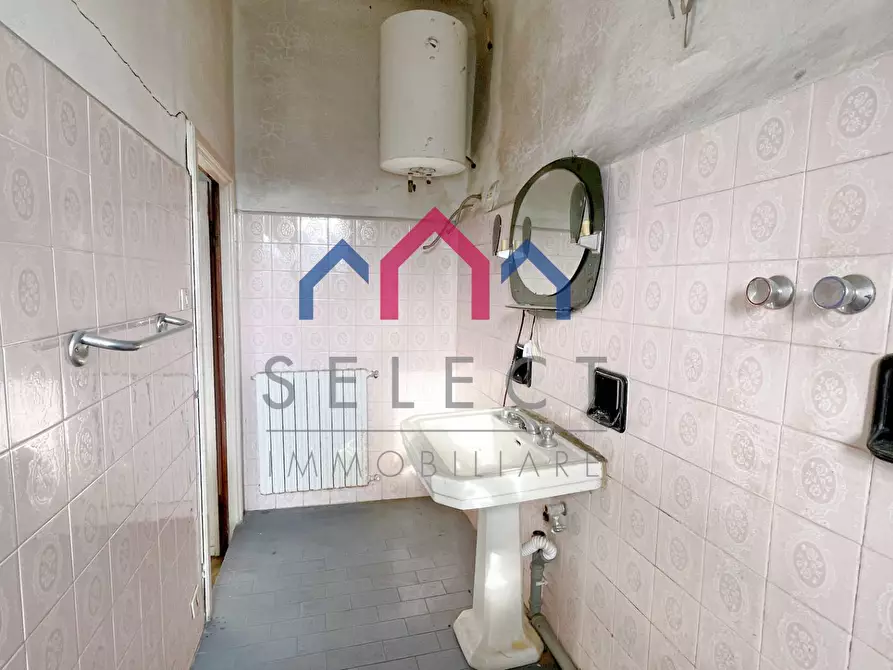 Immagine 50 di Casa semindipendente in vendita  a Bagni Di Lucca