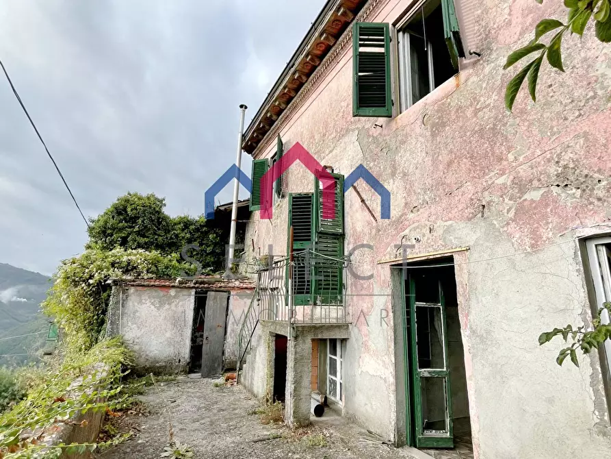 Immagine 16 di Casa semindipendente in vendita  a Bagni Di Lucca
