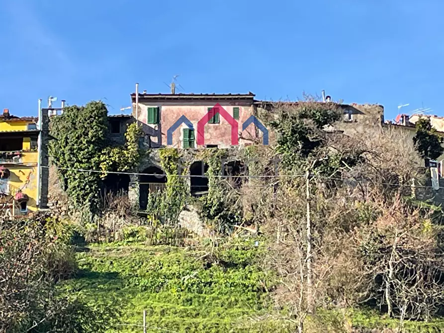 Immagine 67 di Casa semindipendente in vendita  a Bagni Di Lucca
