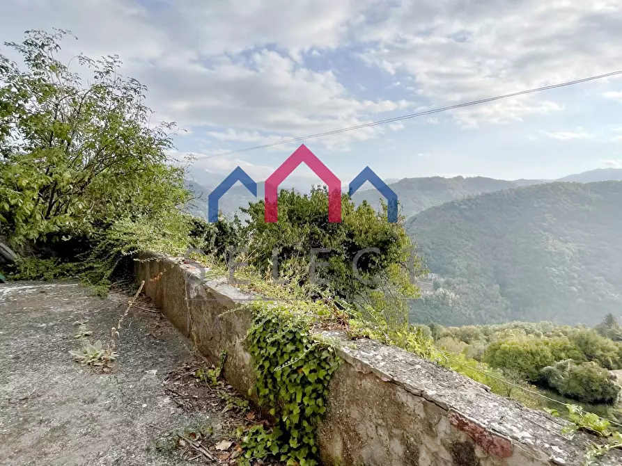 Immagine 19 di Casa semindipendente in vendita  a Bagni Di Lucca