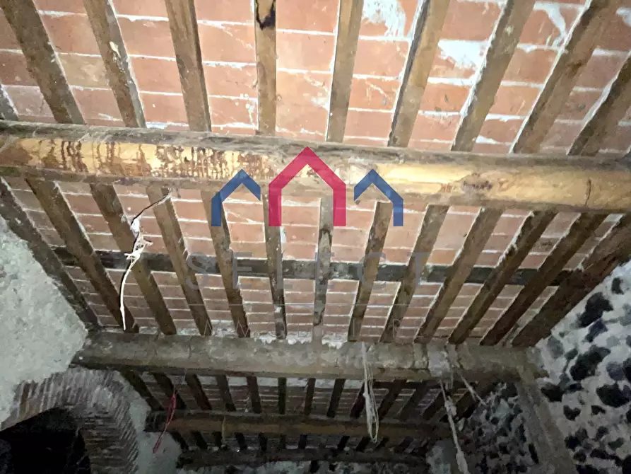 Immagine 61 di Casa semindipendente in vendita  a Bagni Di Lucca