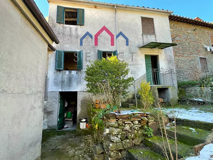 Immagine 45 di Casa semindipendente in vendita  a Borgo A Mozzano