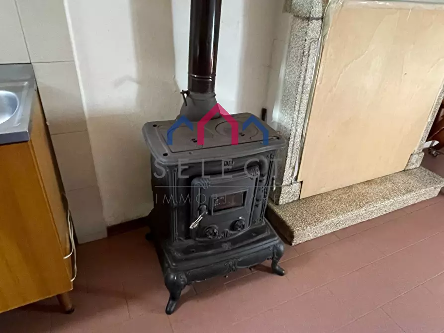 Immagine 22 di Casa semindipendente in vendita  a Borgo A Mozzano