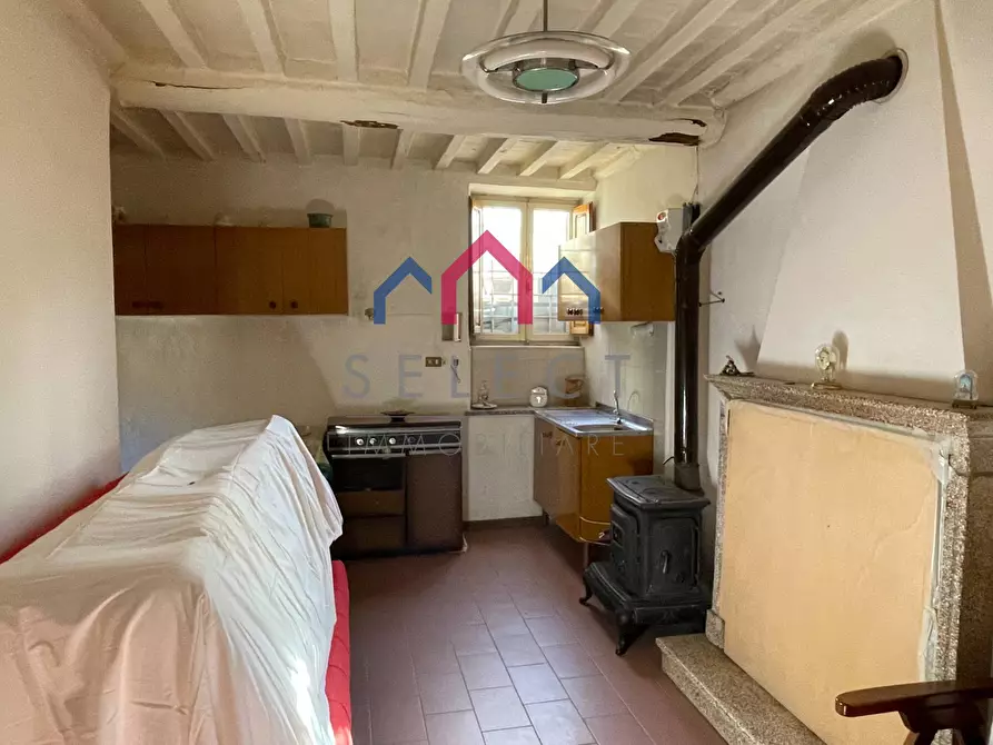 Immagine 19 di Casa semindipendente in vendita  a Borgo A Mozzano