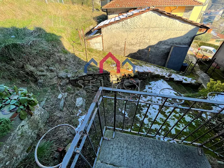 Immagine 52 di Casa semindipendente in vendita  a Borgo A Mozzano