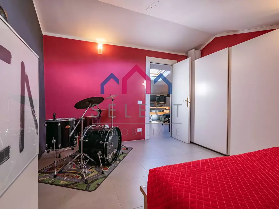 Immagine 47 di Palazzo in vendita  a Borgo A Mozzano