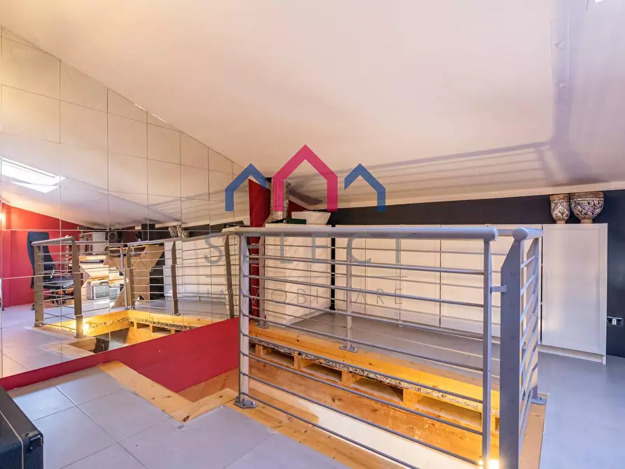 Immagine 48 di Palazzo in vendita  a Borgo A Mozzano