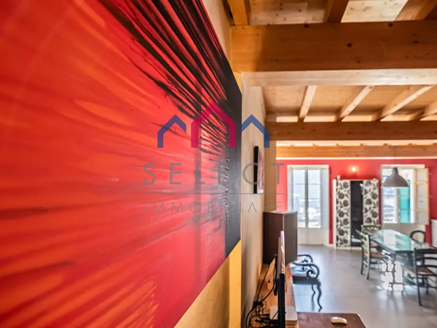 Immagine 31 di Palazzo in vendita  a Borgo A Mozzano