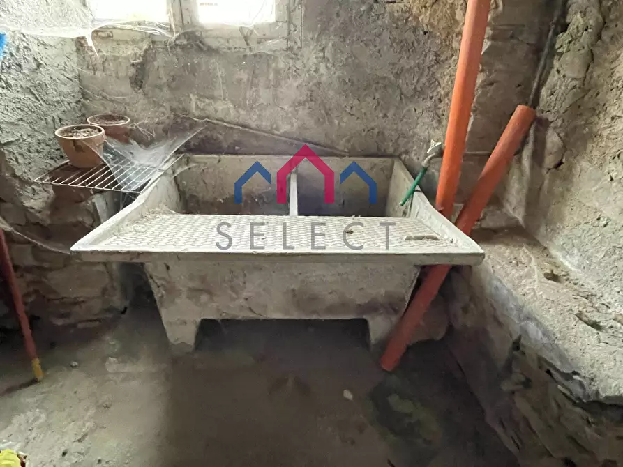 Immagine 45 di Appartamento in vendita  a Bagni Di Lucca