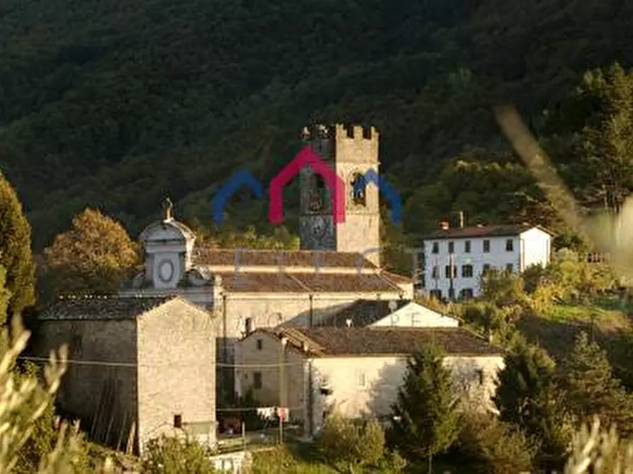 Immagine 63 di Appartamento in vendita  a Bagni Di Lucca