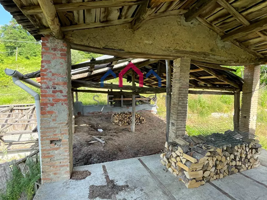 Immagine 44 di Rustico / casale in vendita  a Molazzana