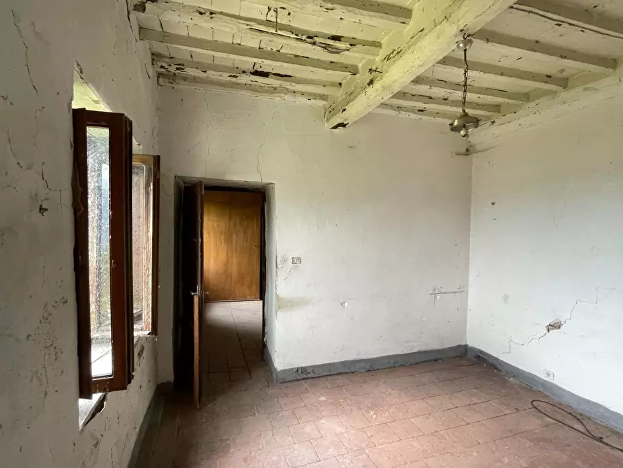 Immagine 28 di Rustico / casale in vendita  a Molazzana