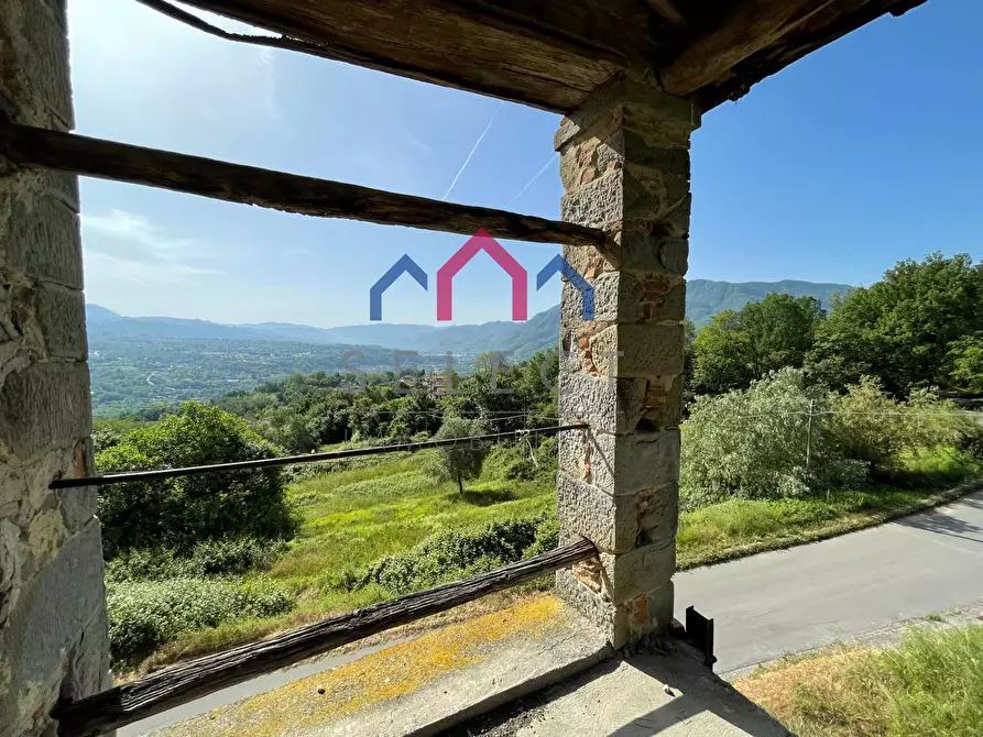 Immagine 5 di Rustico / casale in vendita  a Molazzana