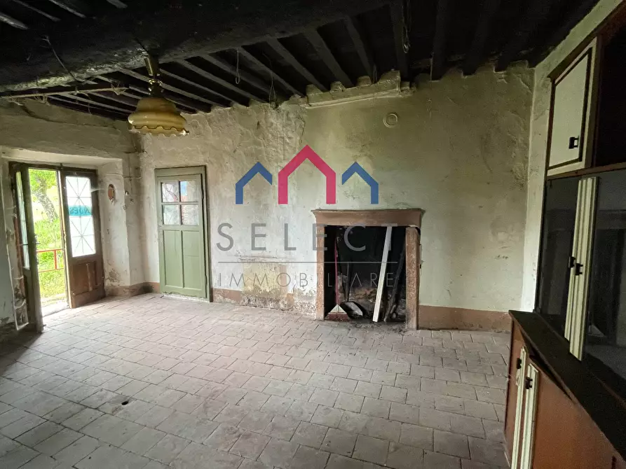 Immagine 21 di Rustico / casale in vendita  a Molazzana