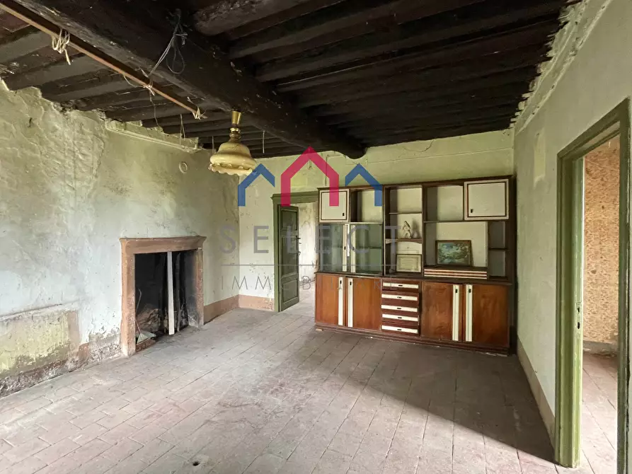 Immagine 22 di Rustico / casale in vendita  a Molazzana