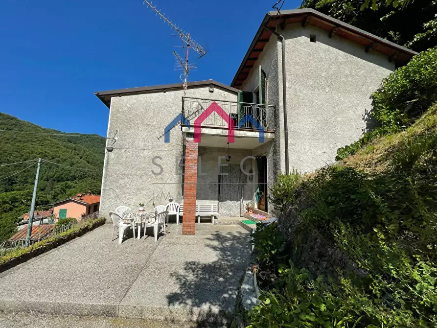 Immagine 48 di Casa indipendente in vendita  a Pescaglia