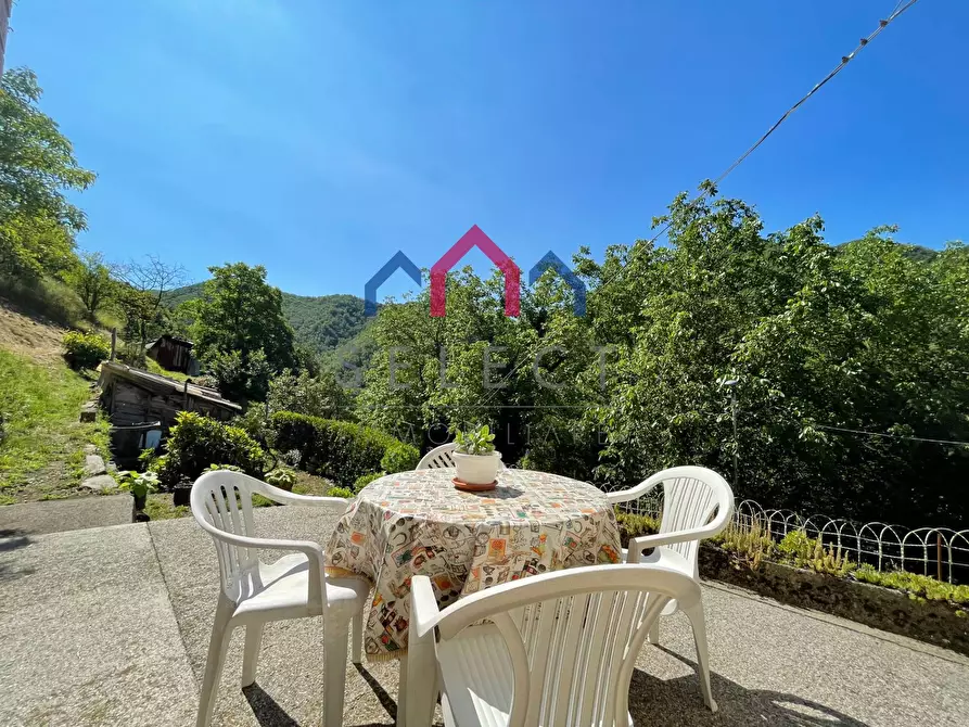 Immagine 2 di Casa indipendente in vendita  a Pescaglia