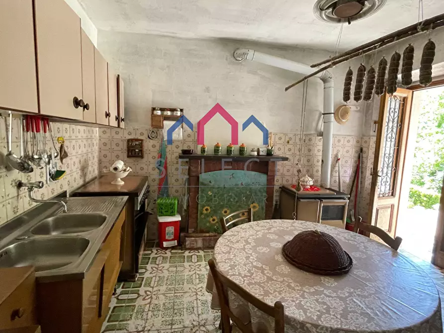 Immagine 14 di Casa indipendente in vendita  a Pescaglia