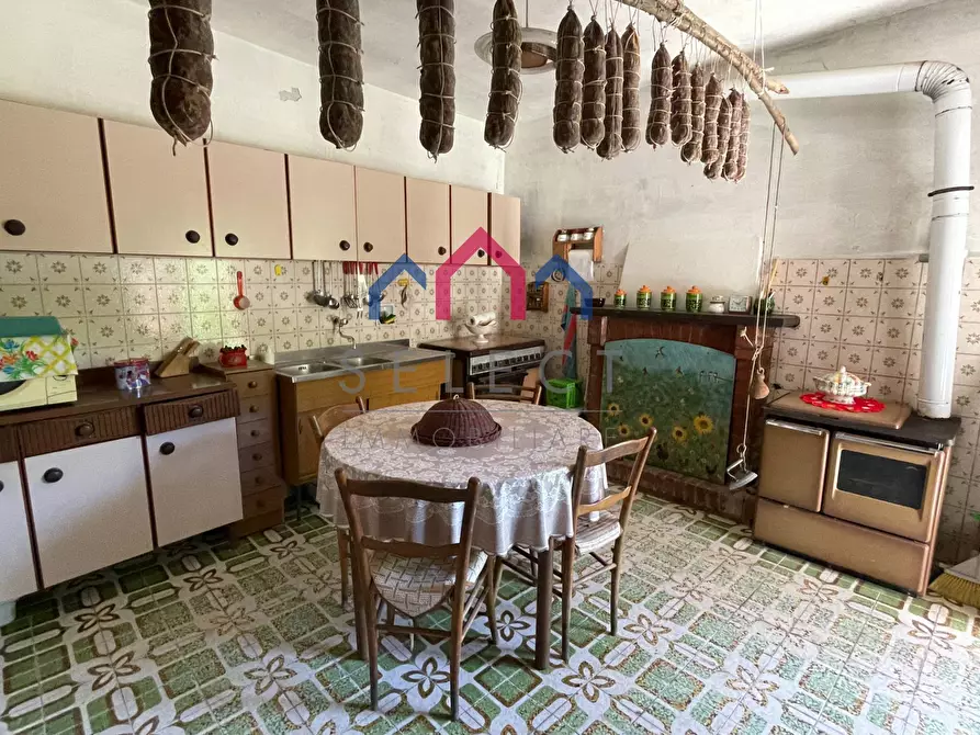 Immagine 13 di Casa indipendente in vendita  a Pescaglia