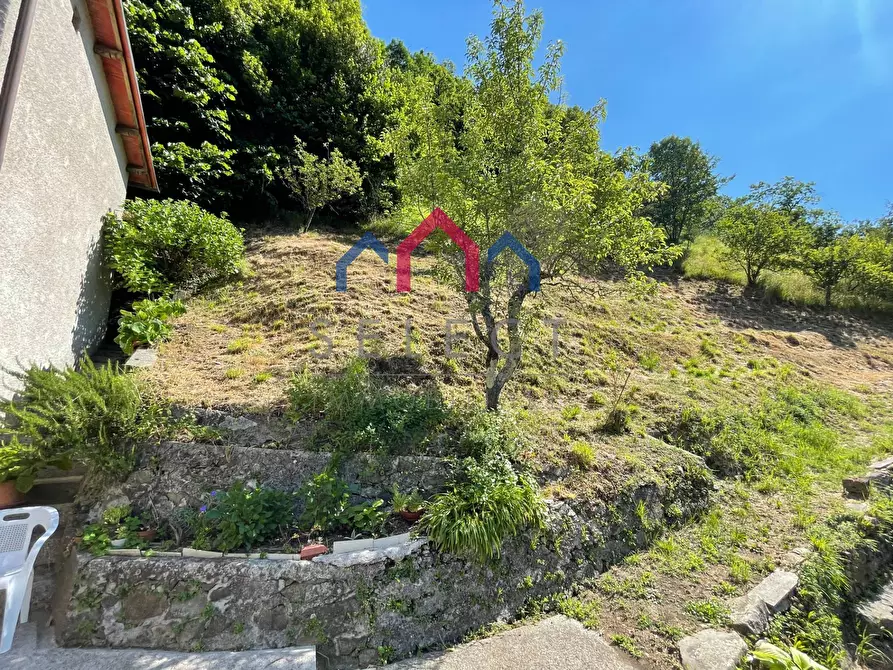 Immagine 10 di Casa indipendente in vendita  a Pescaglia