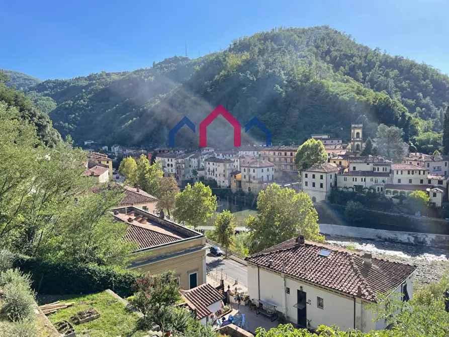 Immagine 2 di Appartamento in vendita  a Bagni Di Lucca