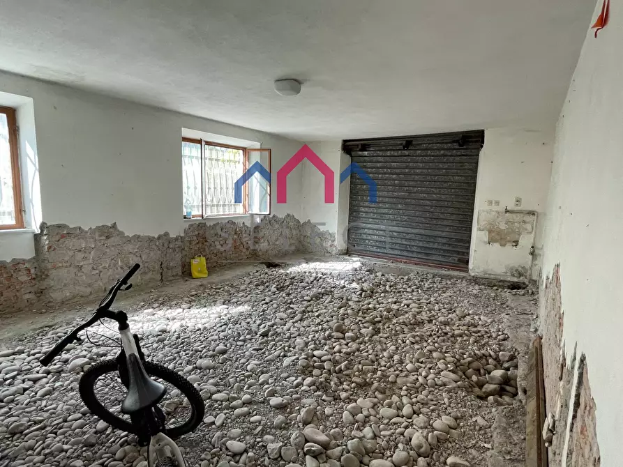 Immagine 35 di Villa in vendita  a Lucca