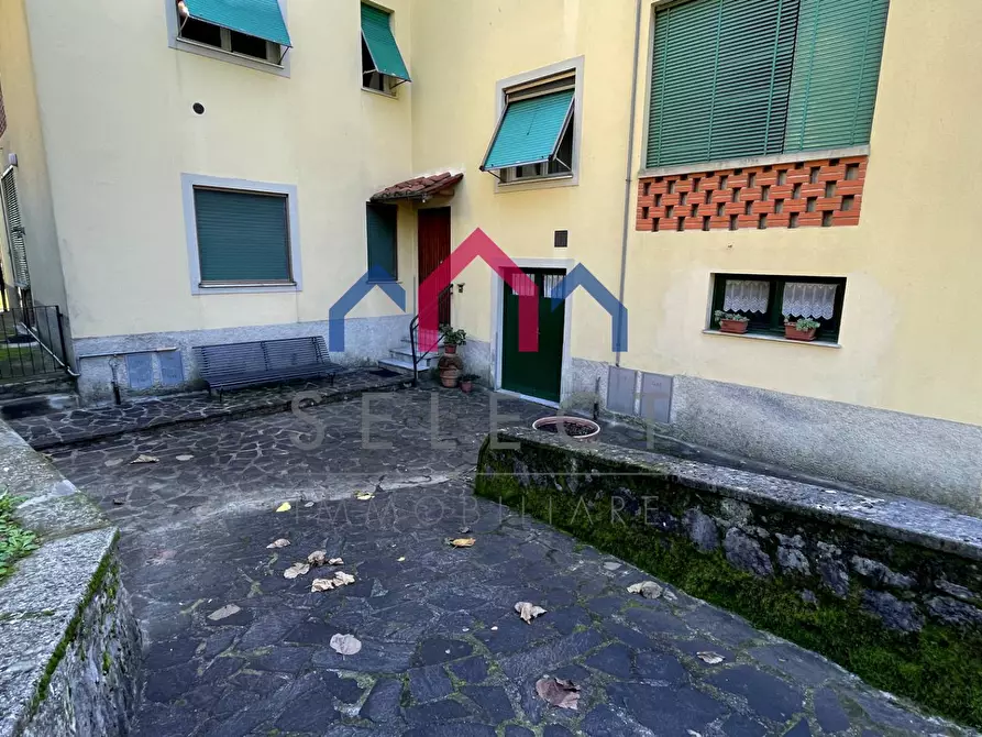 Immagine 51 di Appartamento in vendita  a Bagni Di Lucca